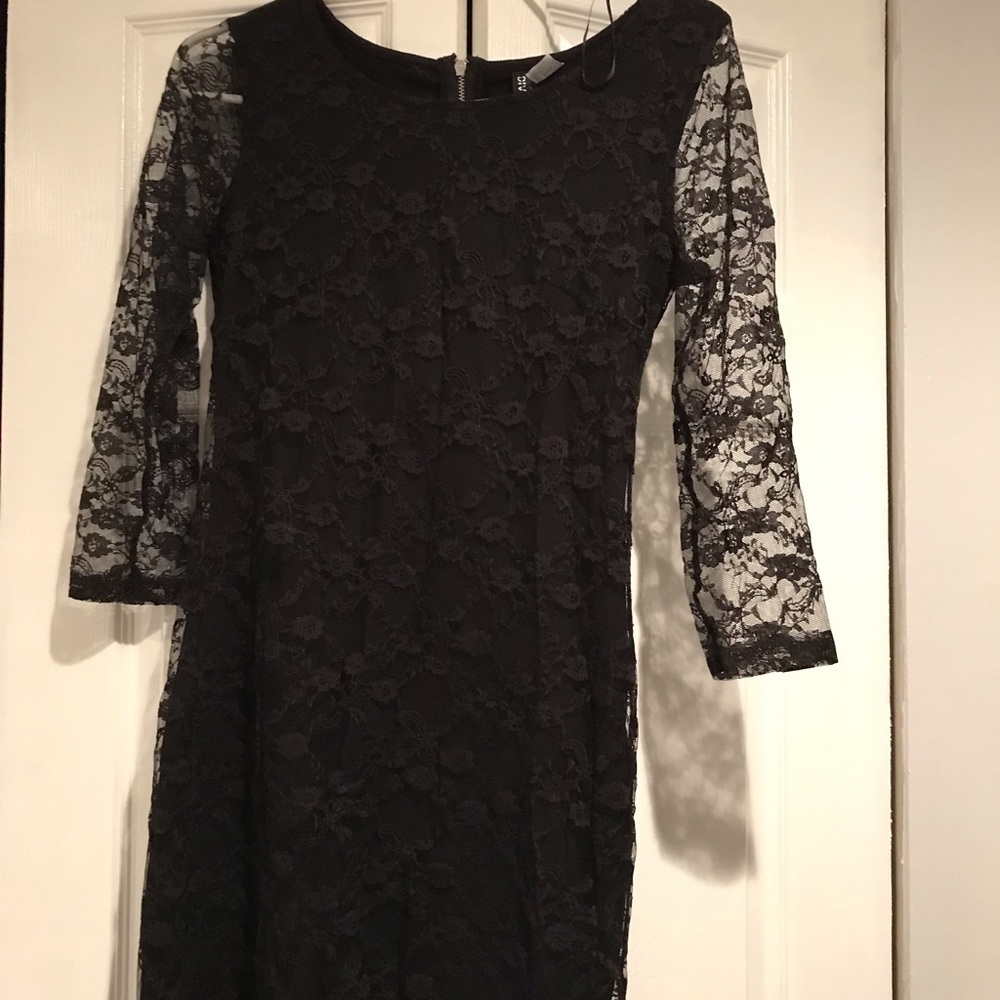 Black lace dress